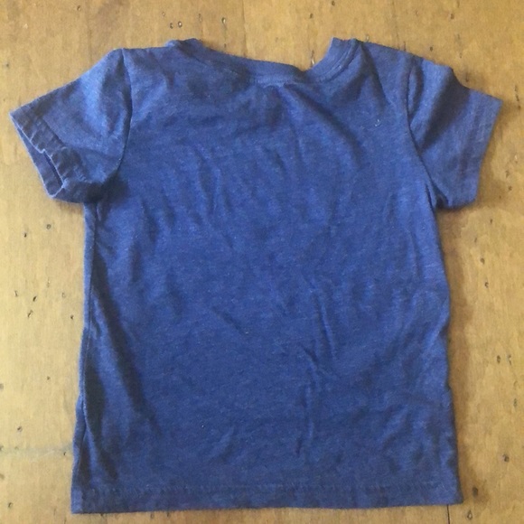 Strong Like Mom tshirt size 2 and 5 available - Picture 3 of 3